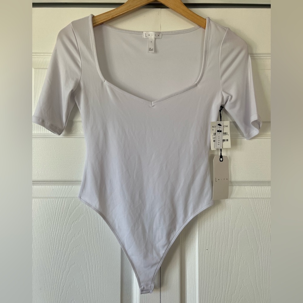 LEITH white sweetheart neck bodysuit women’s small